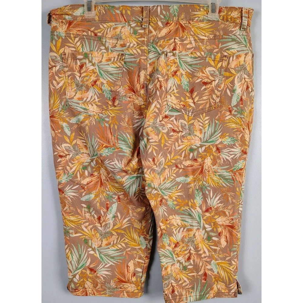 Gloria Vanderbilt Womens SZ 18W Amanda Capri Pants Multicolor Tropical Floral